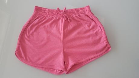 Šortky, tu,152