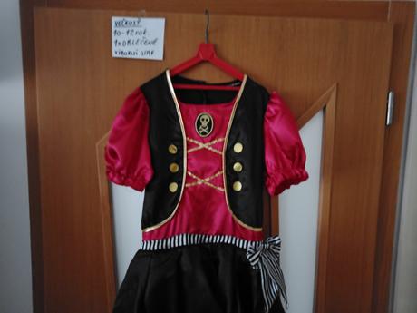 Dievčenský kostým na karneval pirátka veľ.10-12r., 