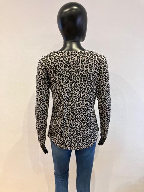 Dámska blúzka s leopardím vzorom, s