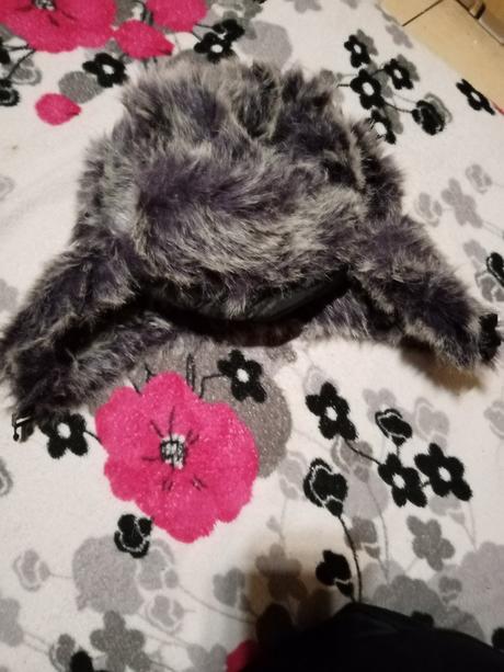 Dámska zimná čiapka, 