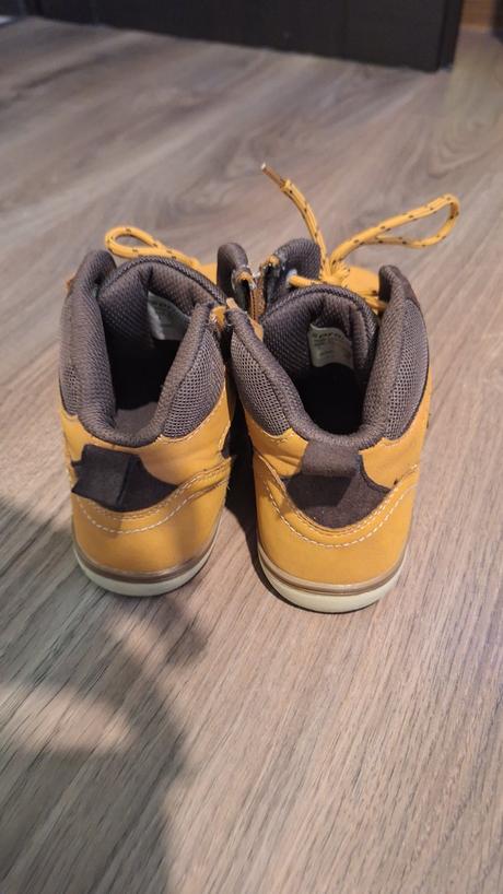 Prechodne topánky, cizmy, sprandi,35