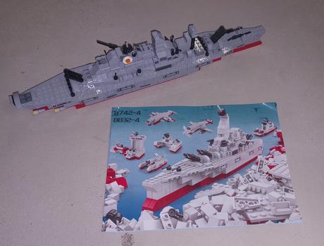 Stavebnica vojnova lod,