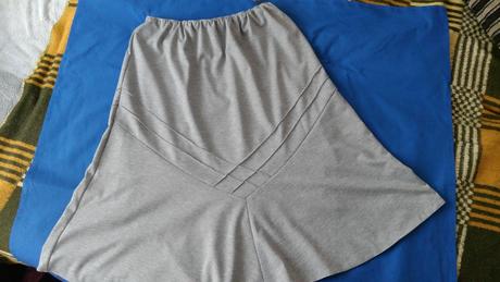 Sukna siva upletova, 52