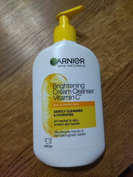 Garnier rozjasňujúci čistiaci krém s vitamínom c,