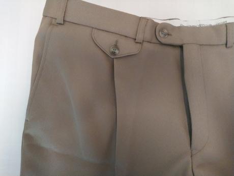 Pánske hnedé kraťasy, comfort, obvod pása 104 cm, 28