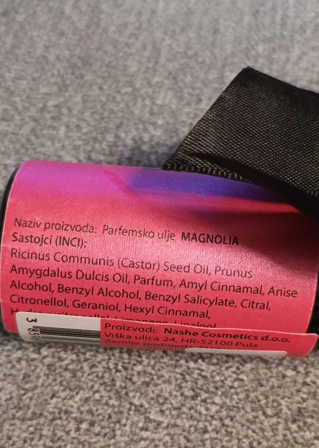 Nashe parfém magnólia,