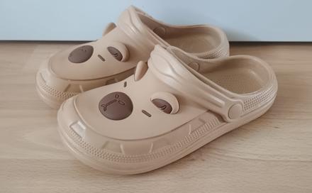 Crocsy, 32