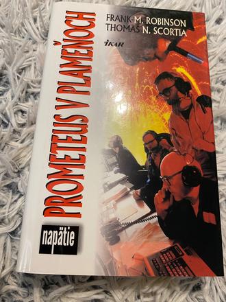 Prometeus v plameňoch frank m. robinson thomas n.,