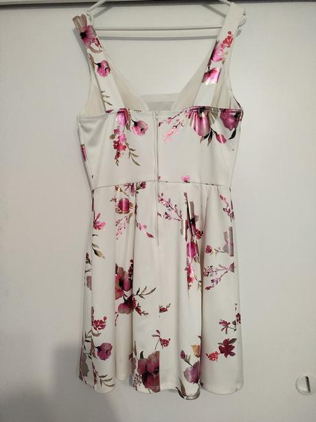 Spoločenské šaty m/l, m