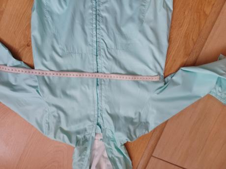 Vetrovka benetton, takmer nenosená, benetton,158