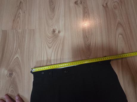 Slávnostný komplet, 146