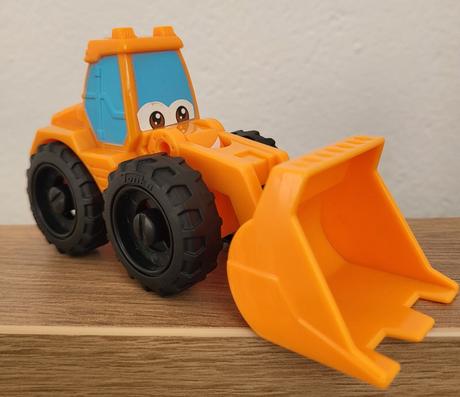 Traktor, sklápač, báger, 