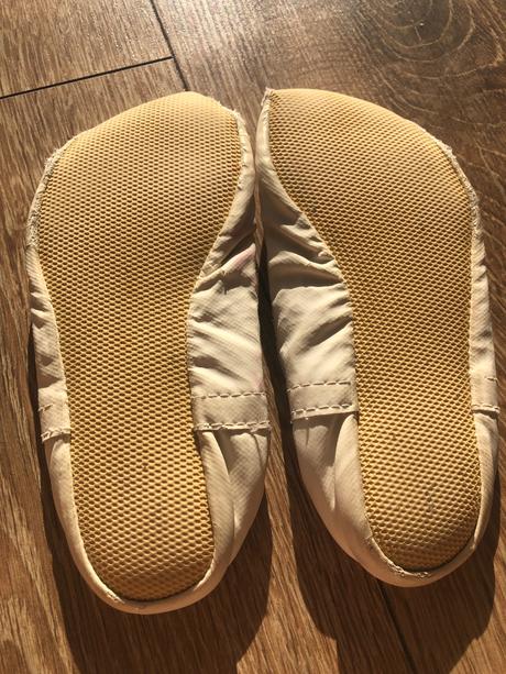 Tanečné topanky, 27