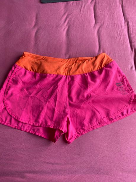 Bezecke sortky, crivit,s