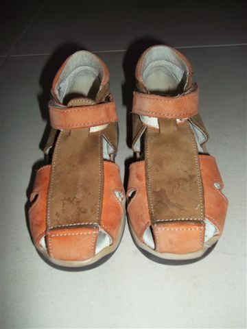 Sandálky, 26
