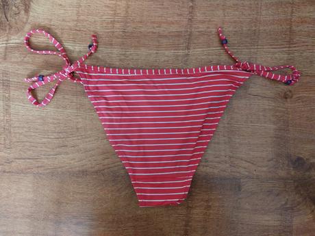 Červené pásikavé plavky veľ.m - reserved, reserved,m