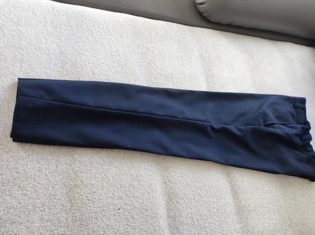 Nohavice elegantné, 122