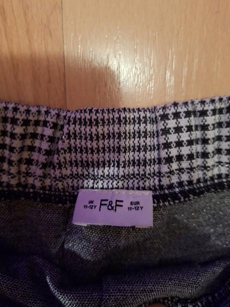 Teplejsia sukna, f&f,152