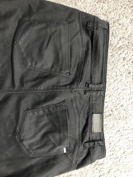 Čierne rifle daisy, m