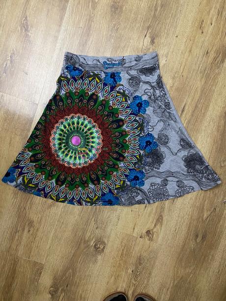 Desigual sukna, desigual,s