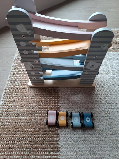 Polar b drevena klzacka pre 4 autá, 