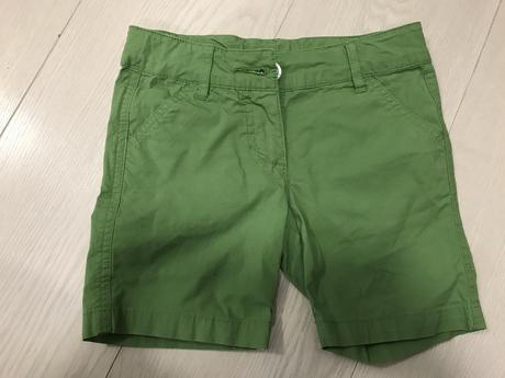 Zelené kraťasy, benetton,104