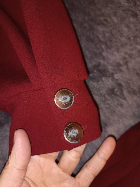 Bordó šaty s gombíkmi - uni, 