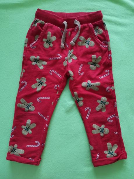 Vianočné tepláky, 92