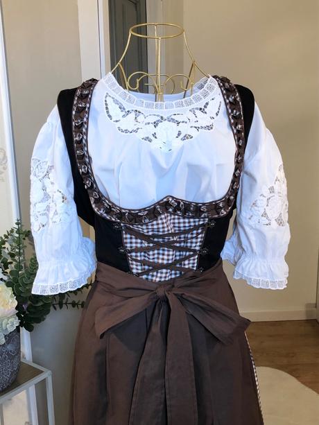 Alpenmarchen luxusný kroj, 42