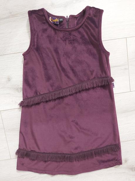 Fialové šaty, 116