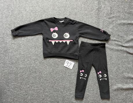 Mikina a leginy zombie dash, sinsay,92