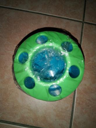 Poharik na pastu a zubne kefky,