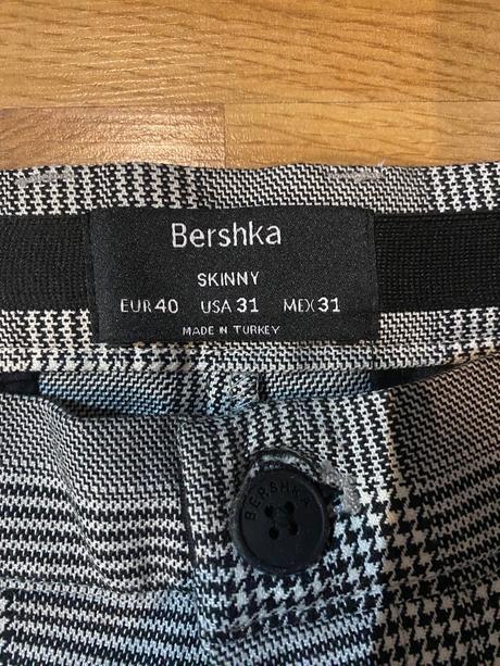 Spoločenské nohavice, bershka,40