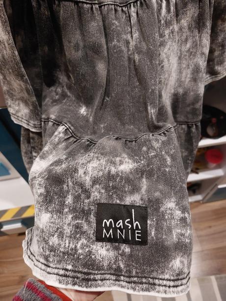 Šaty mash mnie, 104