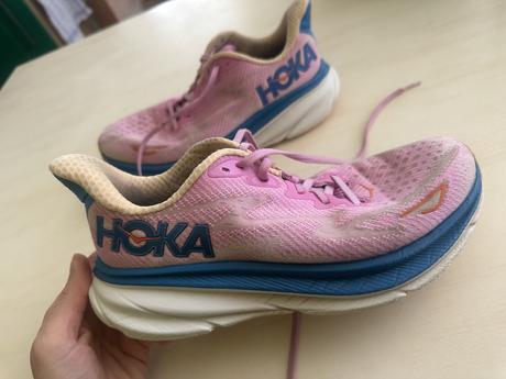 Hoka clifton 9, 38