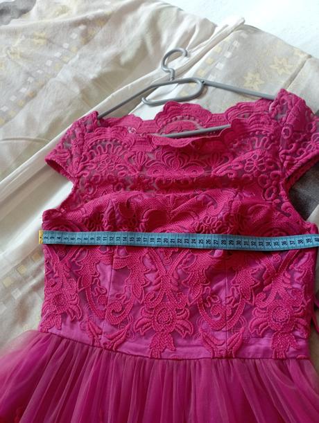 Spoločenské šaty, 36