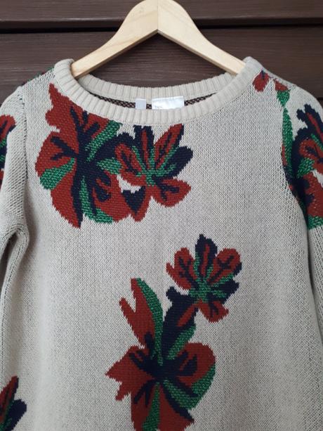 Kvetovaný sveter, bonprix,36