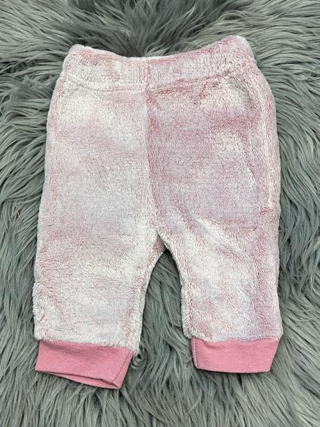 Dievčenská súprava s mačičkou, 62