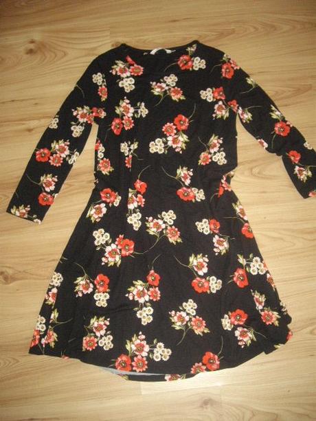 Kvetinové šaty, tu,38