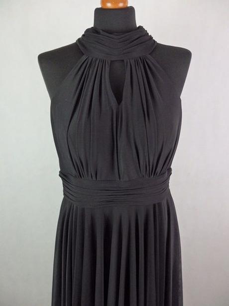 Kvalitné čierne spoločenské šaty, 40