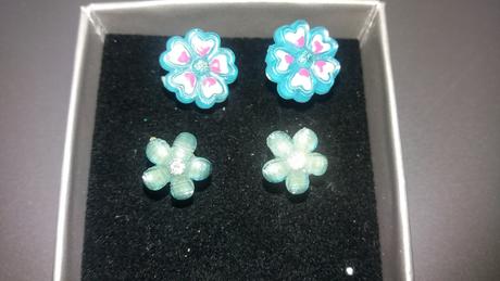 Nausnice modre kvety, 