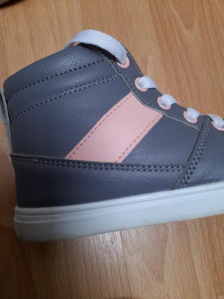 Prechodne topanocky w. 34, 28