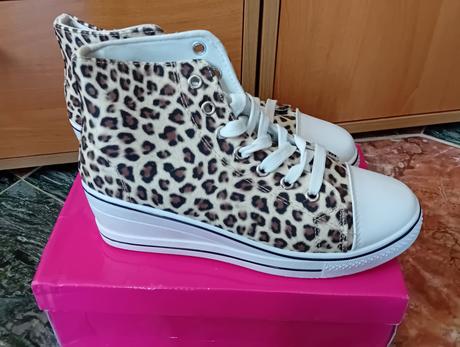 Nové tenisky z rakúska,veľ 41, 41