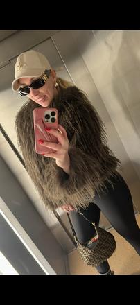 Kozusok hnedý dlhy vlas s/m, m