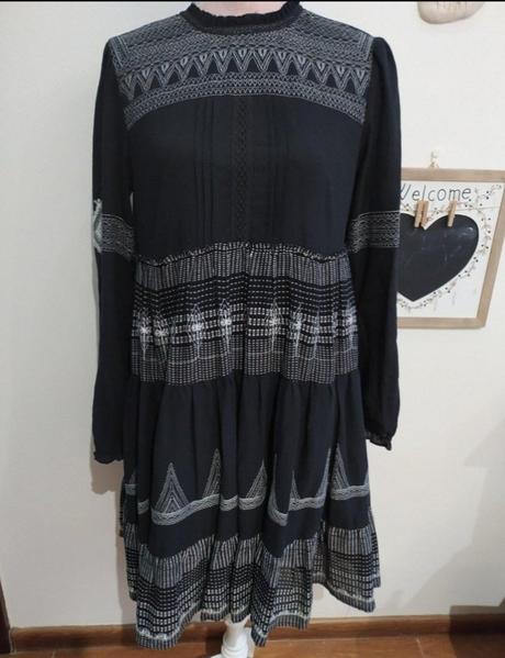 Vyšívané šaty, orsay,36