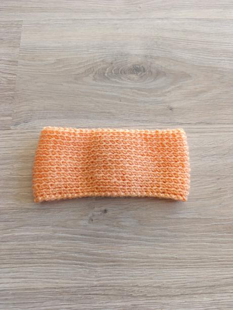 Dievčenská pletená čelenka, 