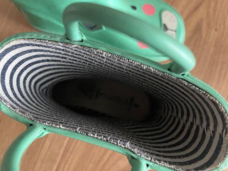 Gumaky next, next,25