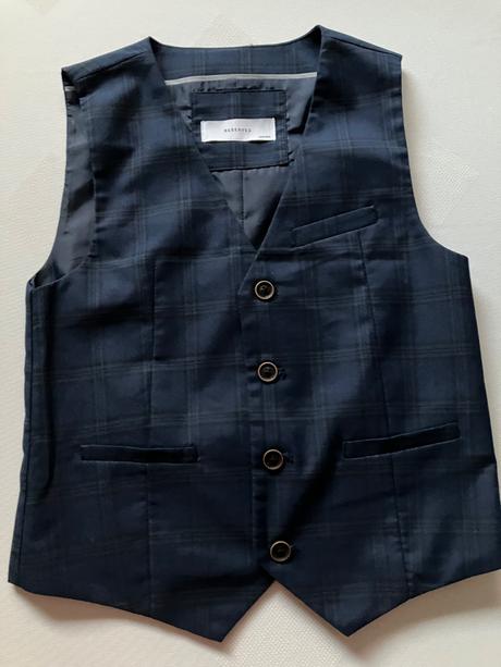 Vesta obleková, reserved,140