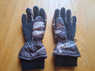 Teplé rukavičky pre 6 - 9 r., 122