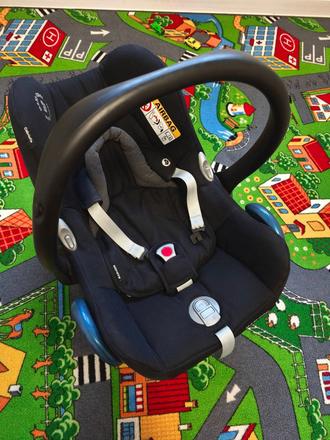 Autosedačka pre novorodencov, maxi cosi